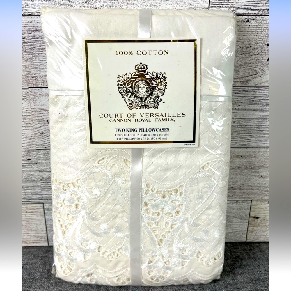 NEW SEALED COURT OF VERSAILLES CANNON 2 KING PILLOW CASES